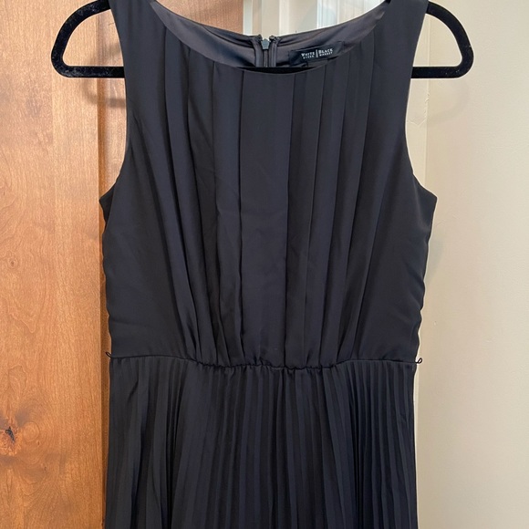 WHBM Pleated Black Maxi Dress Sz 4 NWT - Picture 2 of 9